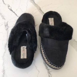 Black Slippers